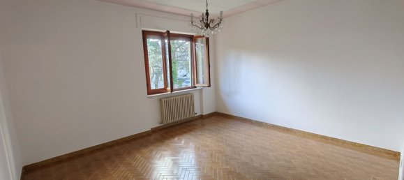 12 rooms House in San Ginesio, Italy No. 257370 9