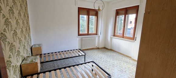 12 rooms House in San Ginesio, Italy No. 257370 7