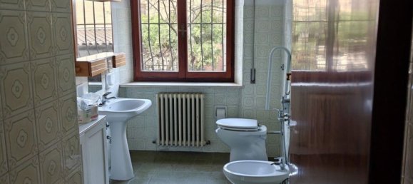 12 rooms House in San Ginesio, Italy No. 257370 3