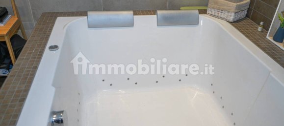 Apartamento de 3 dormitorios en Bari, Italy No. 330451 18