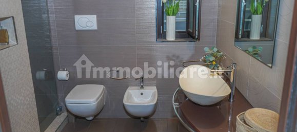 Apartamento de 3 dormitorios en Bari, Italy No. 330451 10