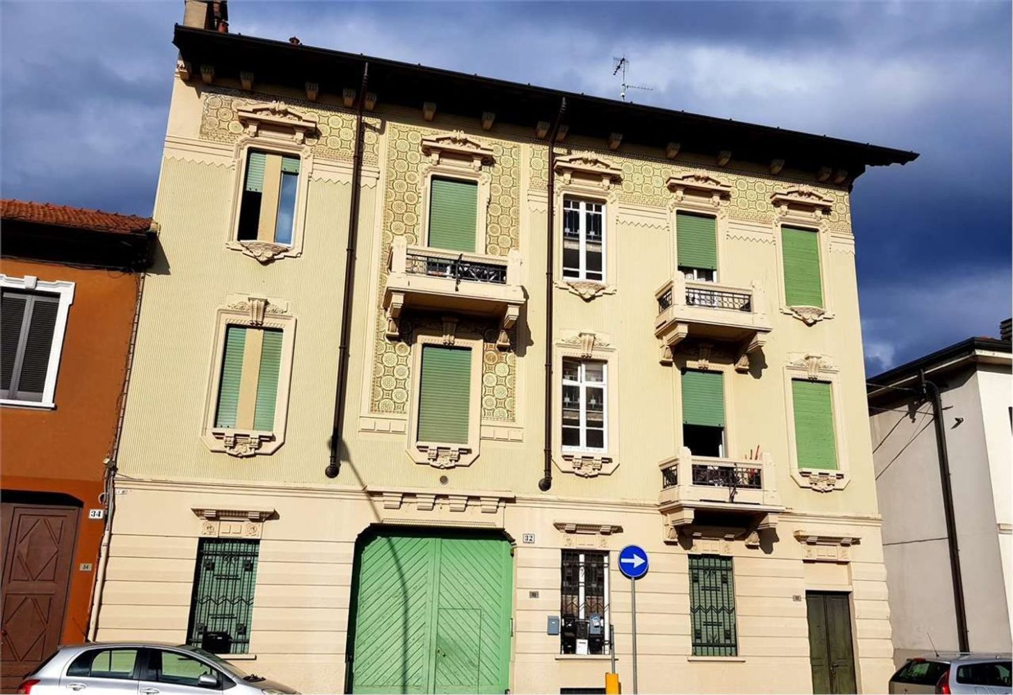 Büro in Busto Arsizio, Italy 45m², Nr. 383518