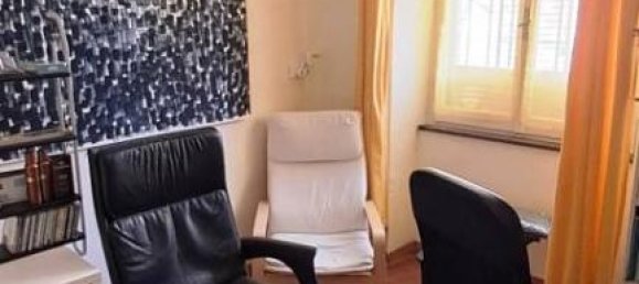 2-salle Appartement à Chieti, Italy No. 80139 7