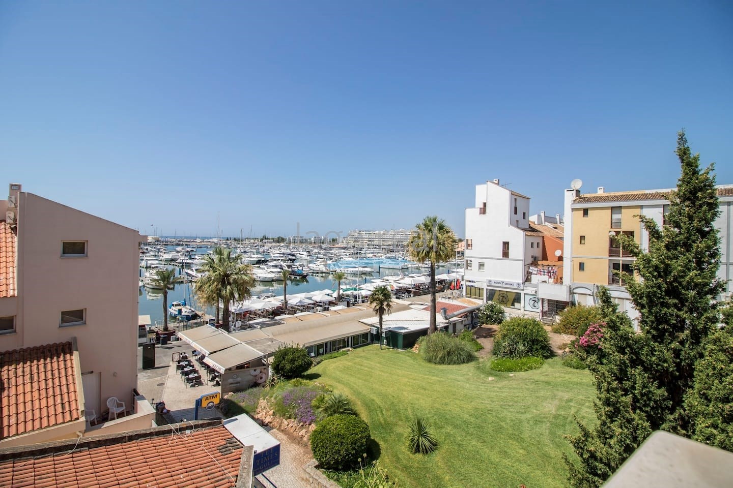 Dúplex de 2 dormitorios en Quarteira, Portugal No. 64593