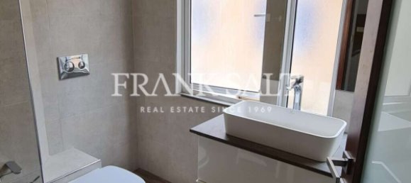 2 bedrooms Apartment in Sliema, Malta No. 8904 10