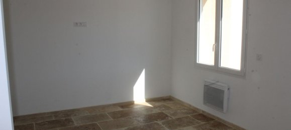 3 bedrooms House in Grignan, France No. 192815 14