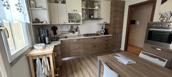 Apartamento de 4 dormitorios en Cadorago, Italy No. 361934 7