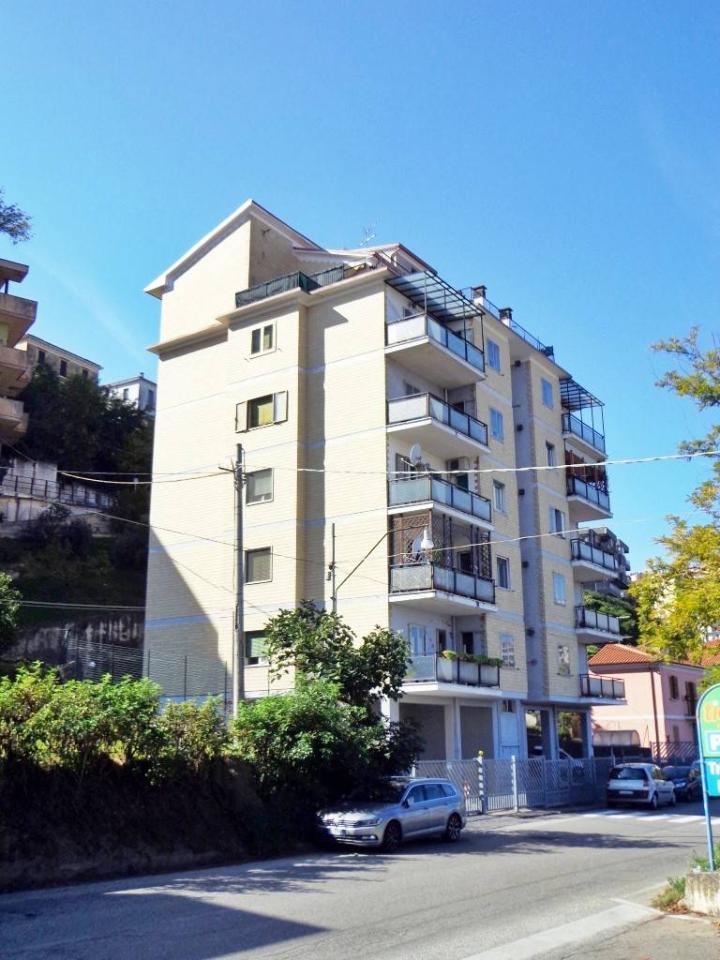 6-Zimmer Penthouse in Chieti, Italy, Nr. 74412