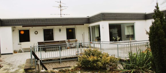 5 bedrooms Bungalow in Kaarst, Germany No. 12603 2