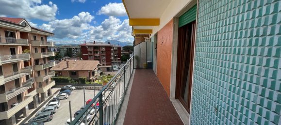 Apartamento de 5 habitaciónes en Avellino, Italy No. 24303 13