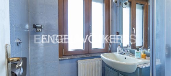 3 bedrooms Apartment in Rome, Italy No. 200136 10