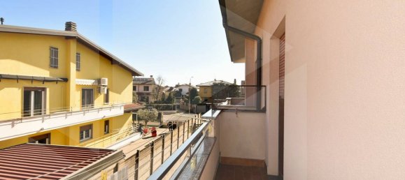 3 rooms Apartment in Parabiago, Italy No. 23092 18
