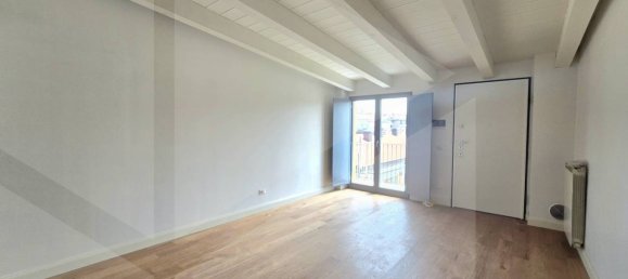 2-salle Appartement à Milan, Italy No. 242080 2