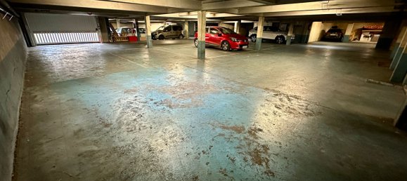 1 room Parking in Tours, France No. 282799 4