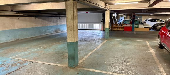 1 room Parking in Tours, France No. 282799 2