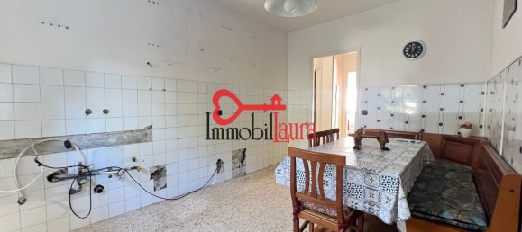 3-salle Appartement à Varese, Italy No. 180559 11