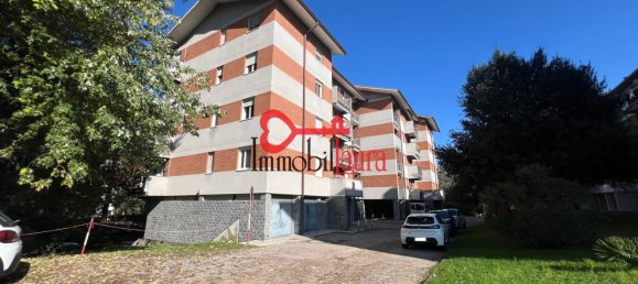 3-salle Appartement à Varese, Italy No. 180559 35