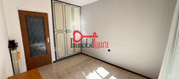 3-salle Appartement à Varese, Italy No. 180559 18