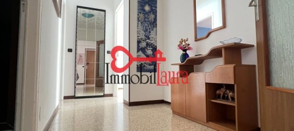 3-salle Appartement à Varese, Italy No. 180559 12
