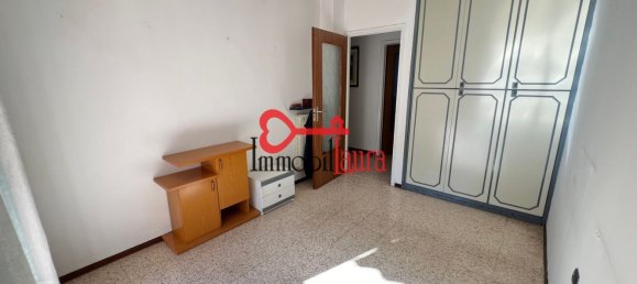 3-salle Appartement à Varese, Italy No. 180559 19