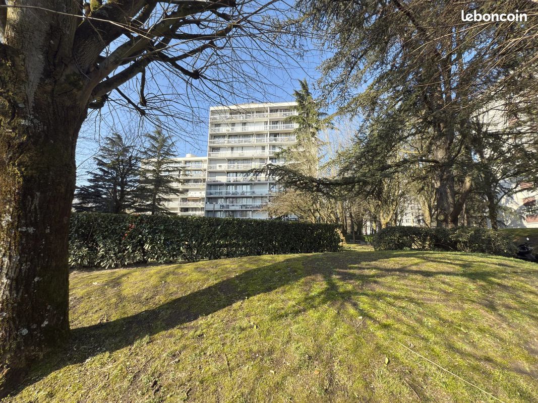 3 Schlafzimmer Wohnung in Chelles, France, Nr. 170938