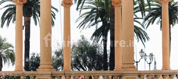 2 rooms Commercial property in Rapallo, Italy No. 329985 3