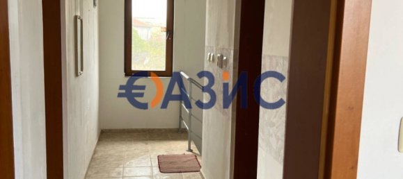 Дом с 3 спальнями в Порой, Болгария № 256 3