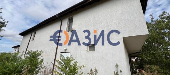 Дом с 3 спальнями в Порой, Болгария № 256 8