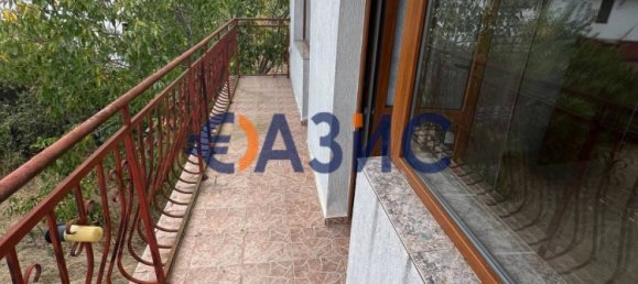 Дом с 3 спальнями в Порой, Болгария № 256 9