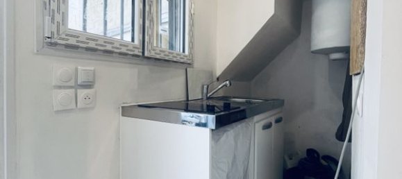 2 rooms Apartment in Seine-Saint-Denis, France No. 141161 2