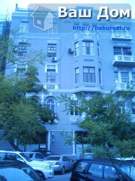 5 bedrooms Apartment in Baku, Azerbaijan No. 699