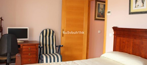 Apartamento de 3 dormitorios en San Luis de Sabinillas, Spain No. 150679 18