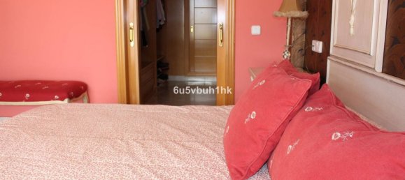 Apartamento de 3 dormitorios en San Luis de Sabinillas, Spain No. 150679 37
