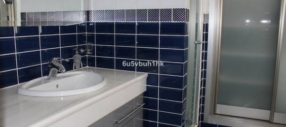 Apartamento de 3 dormitorios en San Luis de Sabinillas, Spain No. 150679 22
