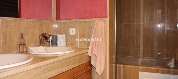 Apartamento de 3 dormitorios en San Luis de Sabinillas, Spain No. 150679 34