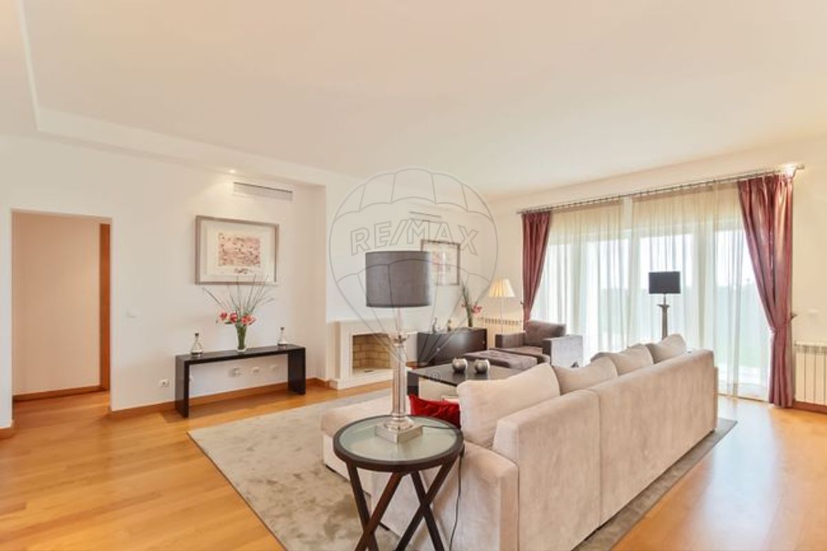 4 غرف نوم فيلا في Cascais, Portugal رقم 45938