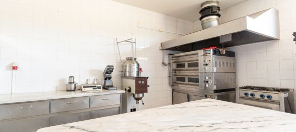 2588m² Commercial property in Abrantes, Portugal No. 50319 29