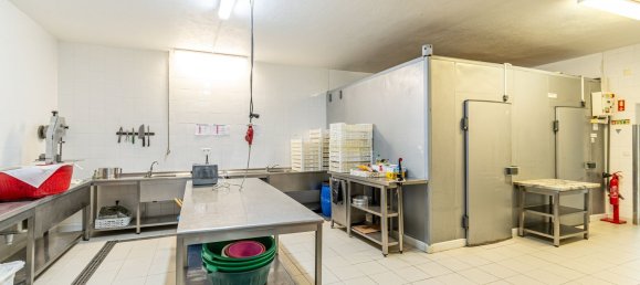 2588m² Commercial property in Abrantes, Portugal No. 50319 31