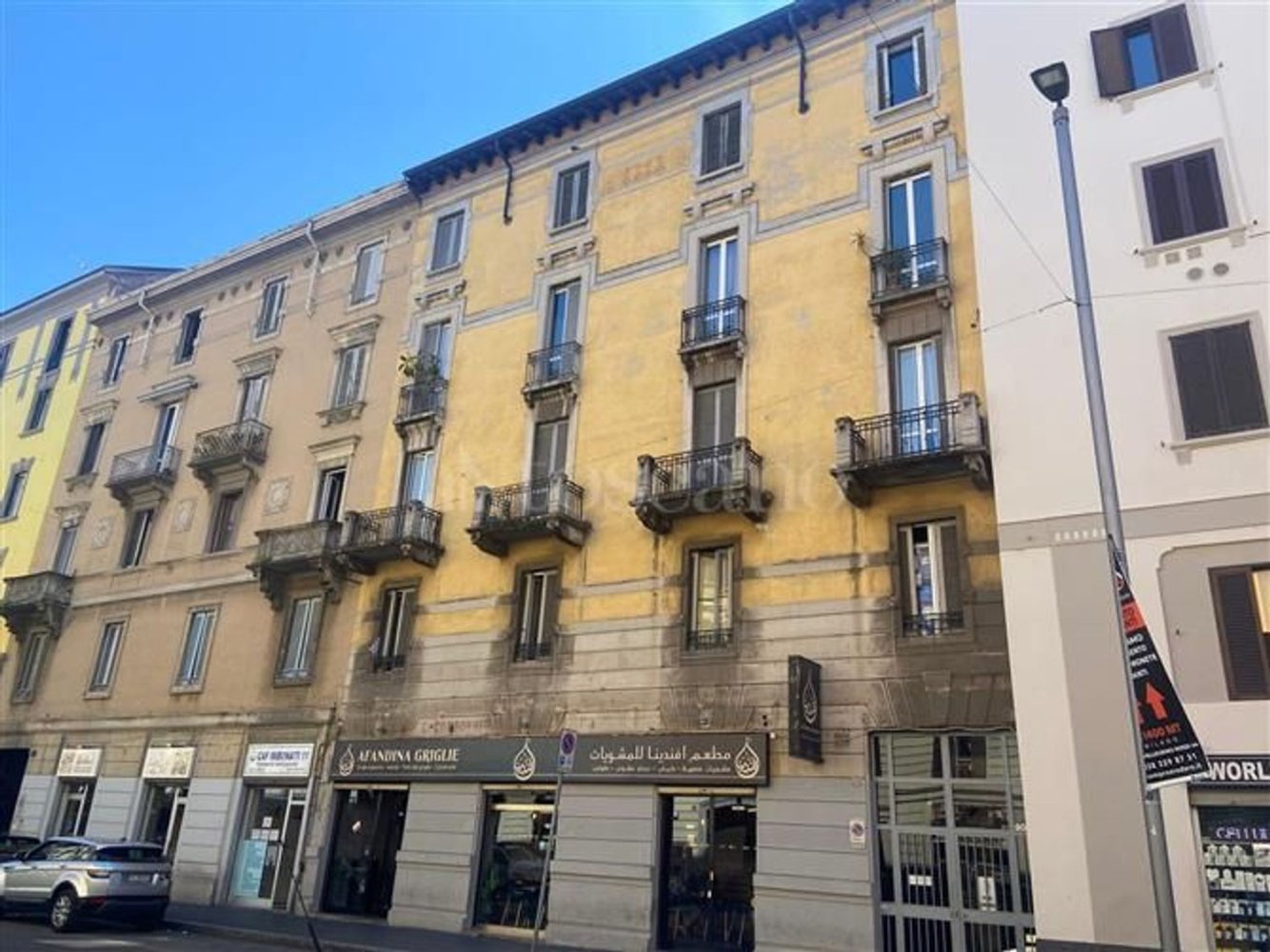 2 rooms Apartment in Milan, Italy No. 260621