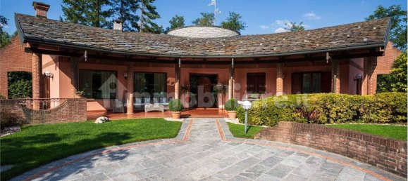 4 chambres Villa à Guanzate, Italy No. 314926 31