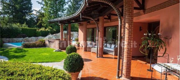 4 chambres Villa à Guanzate, Italy No. 314926 6