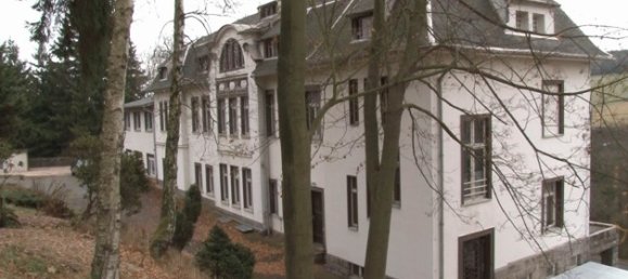 40-Zimmer Villa in Vogtlandkreis, Germany, Nr. 24225 2