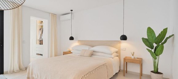 2 Schlafzimmer Wohnung in Estepona, Spain, Nr. 202046 11