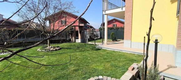 6 rooms Villa in Carmagnola, Italy No. 135194 9