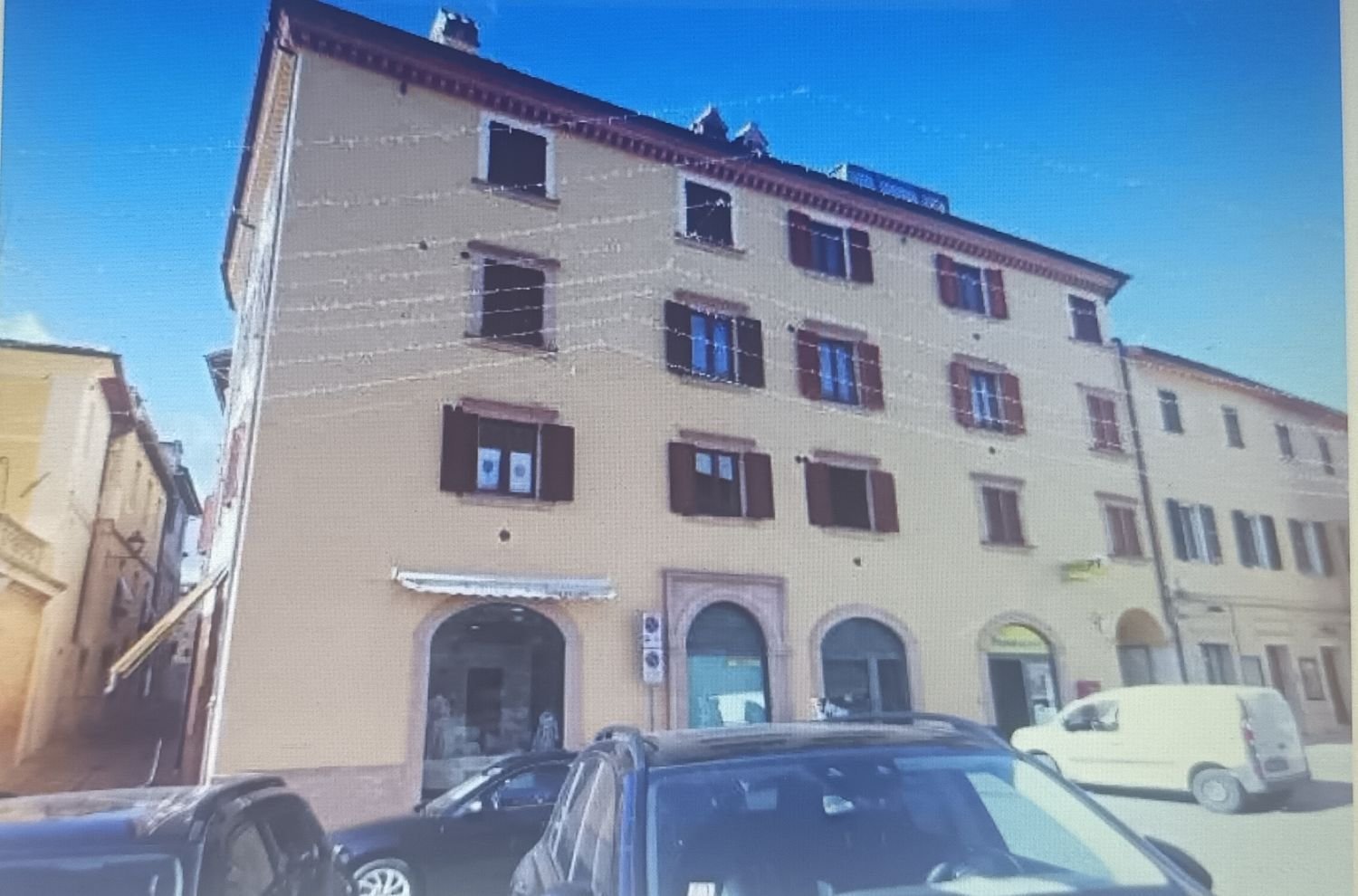 3 rooms Apartment in Matelica, Italy No. 271127