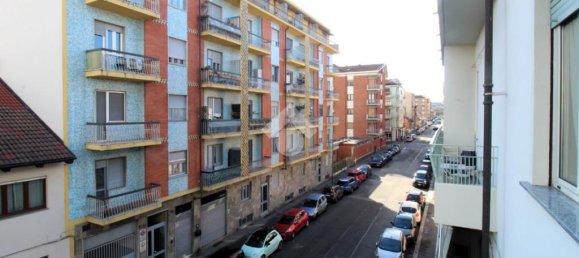3 bedrooms Apartment in Turin, Italy No. 52474 20