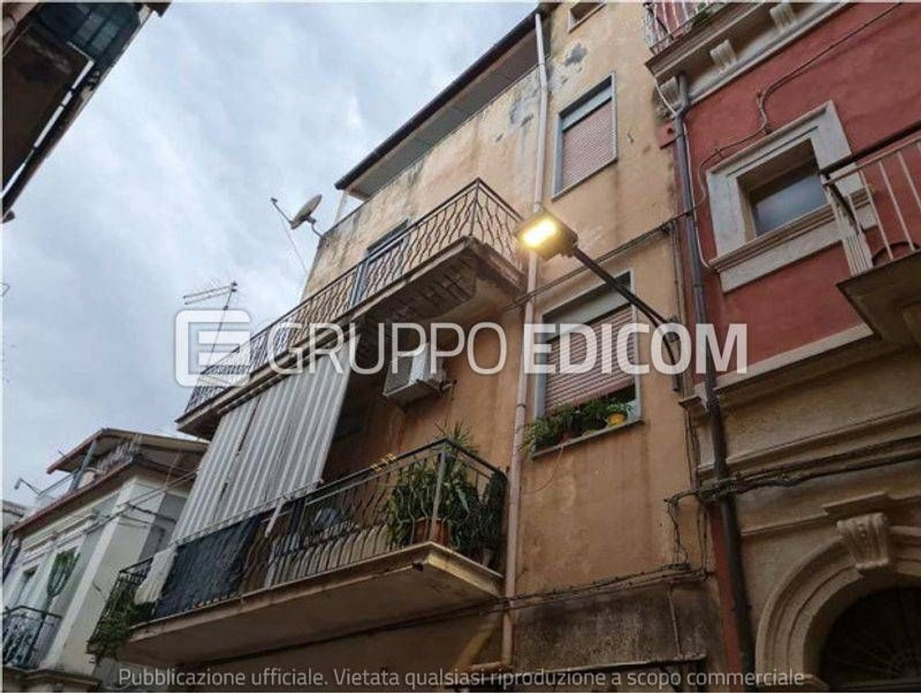 Квартира с 3 комнатами в Франкофонте, Италия № 43286