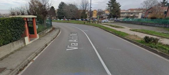 5 bedrooms Apartment in Beinasco, Italy No. 380785 3