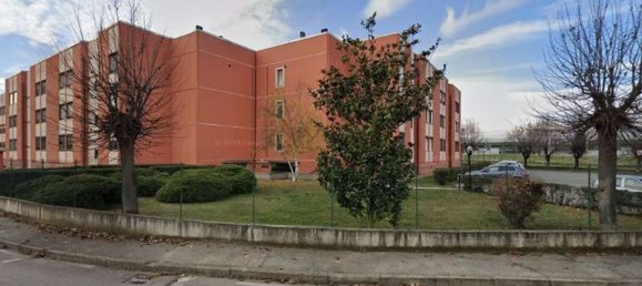 5 bedrooms Apartment in Beinasco, Italy No. 380785 4