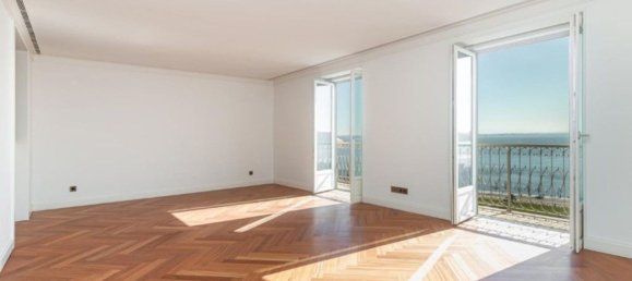 3 غرف نوم منزل ذو طابقين في Lisbon, Portugal رقم 108547 2